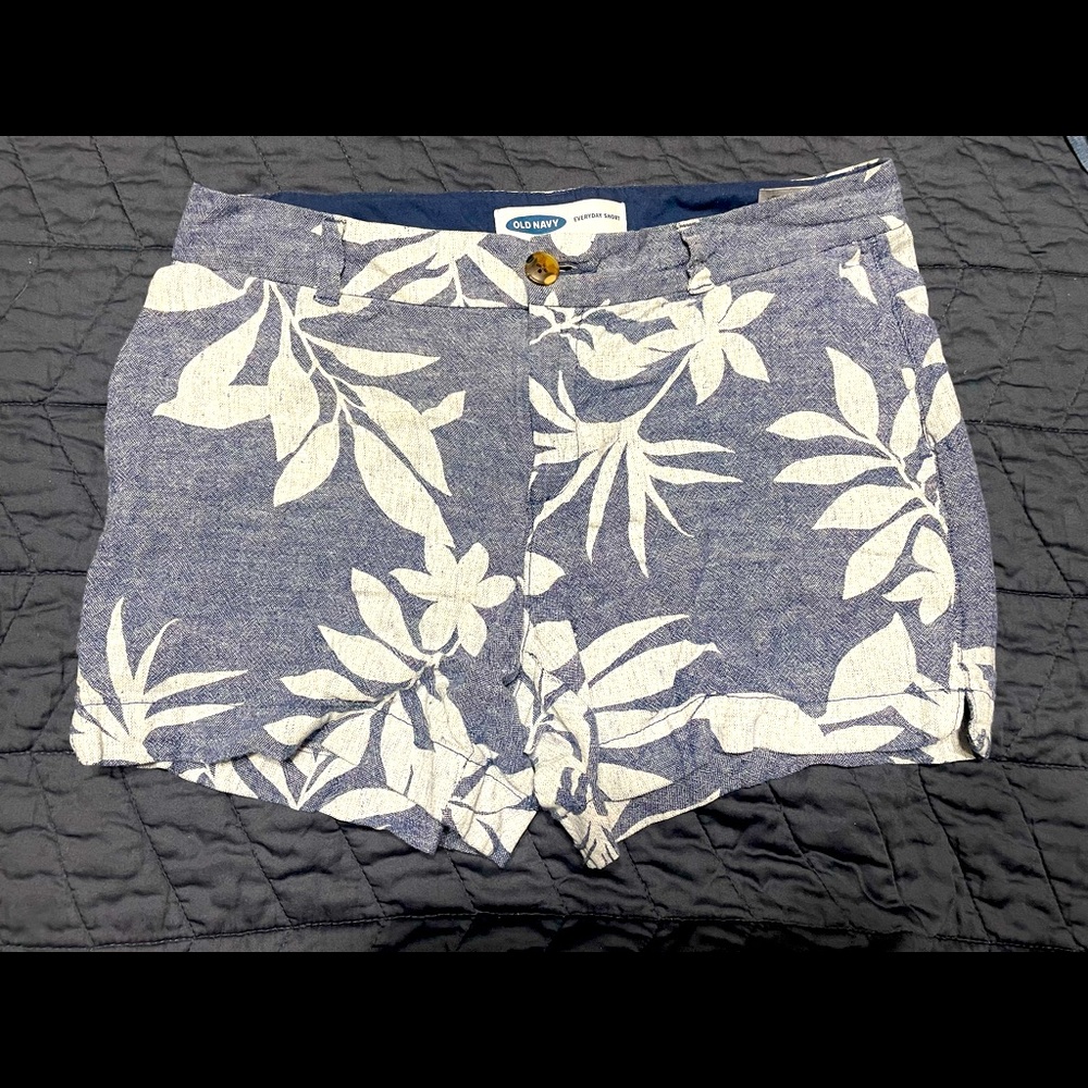 Old Navy size 4 shorts